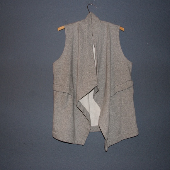 FABLETICS Heather Gray Open Front Mina Vest sz M - Picture 4 of 8
